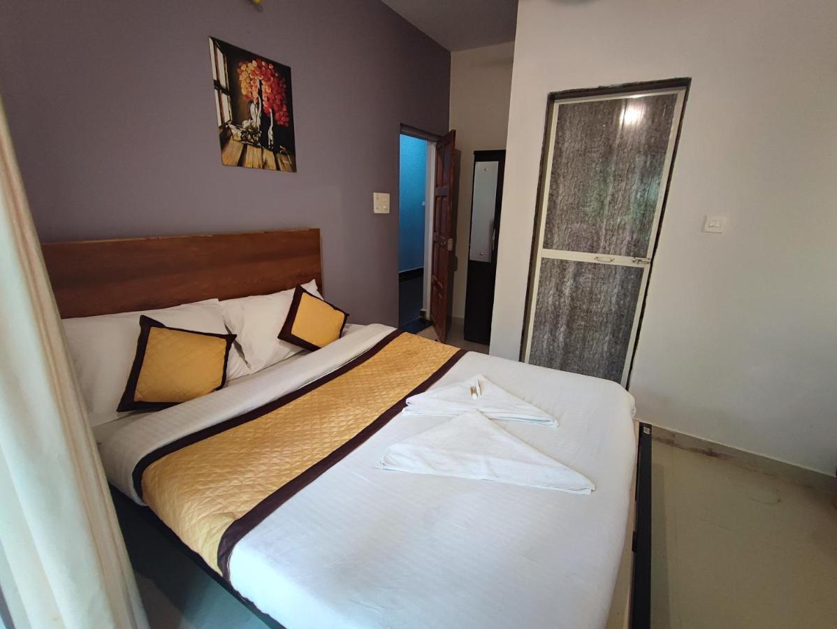 Shivam Bnb Мандрем Экстерьер фото