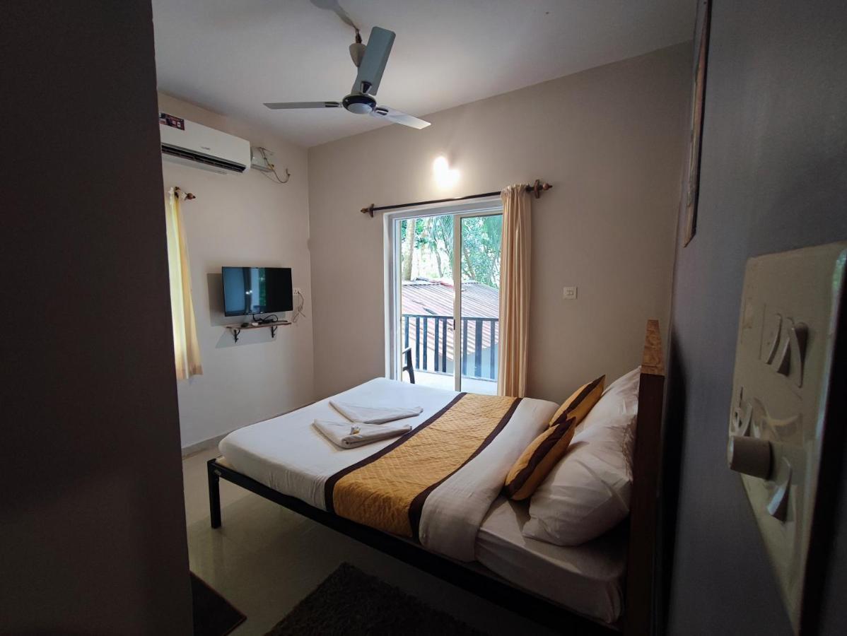Shivam Bnb Мандрем Экстерьер фото