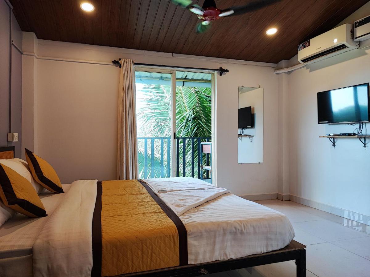Shivam Bnb Мандрем Экстерьер фото