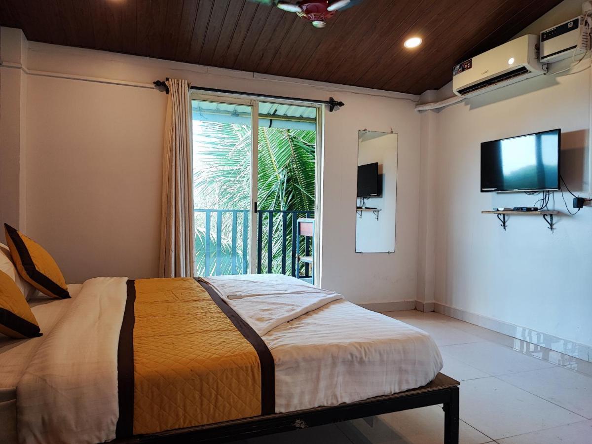 Shivam Bnb Мандрем Экстерьер фото