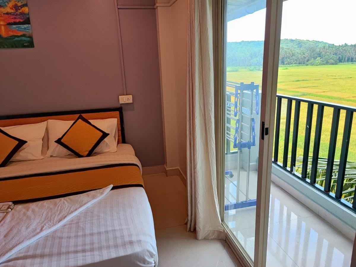 Shivam Bnb Мандрем Экстерьер фото