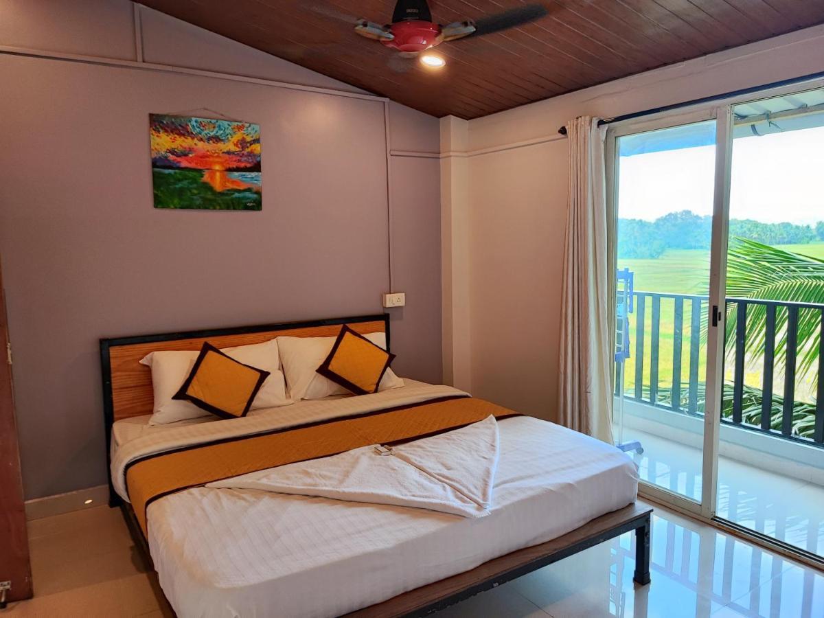 Shivam Bnb Мандрем Экстерьер фото